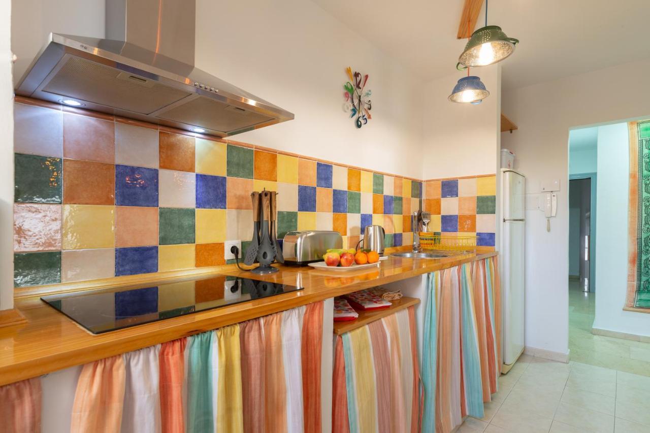 Luminoso Apartamento De Dos Habitaciones Con Terraza Y Parking En El Centro Málaga Exterior foto